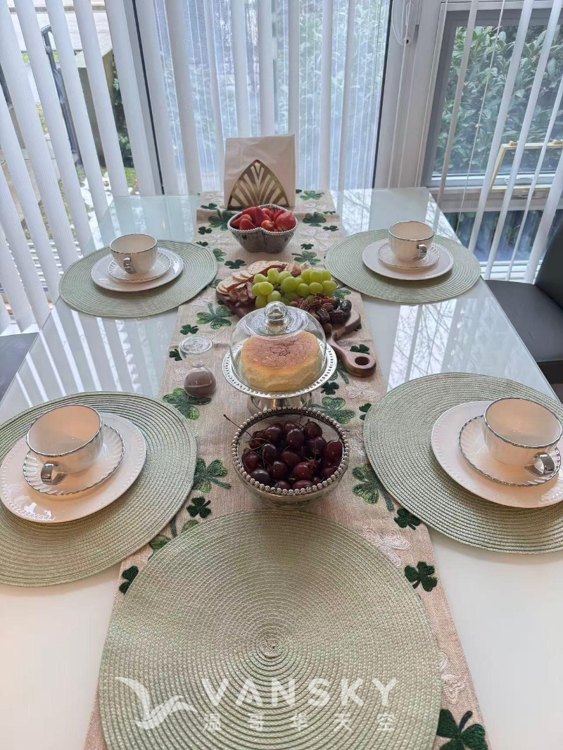 251112111457_dinning room.jpg